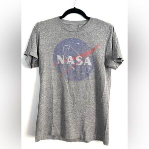 💥Moving sale💥 NASA t-shirt